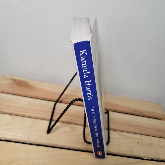 BOOK The Truths We Hold: An American Journey By Kamala Harris (paperback) - Picture 4 of 6